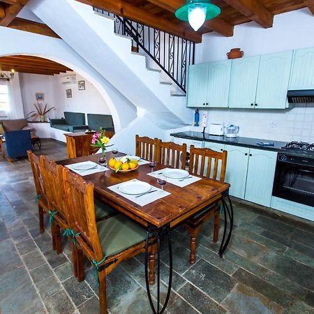 Paphos Villa Clarissa & Carmel View מראה חיצוני תמונה