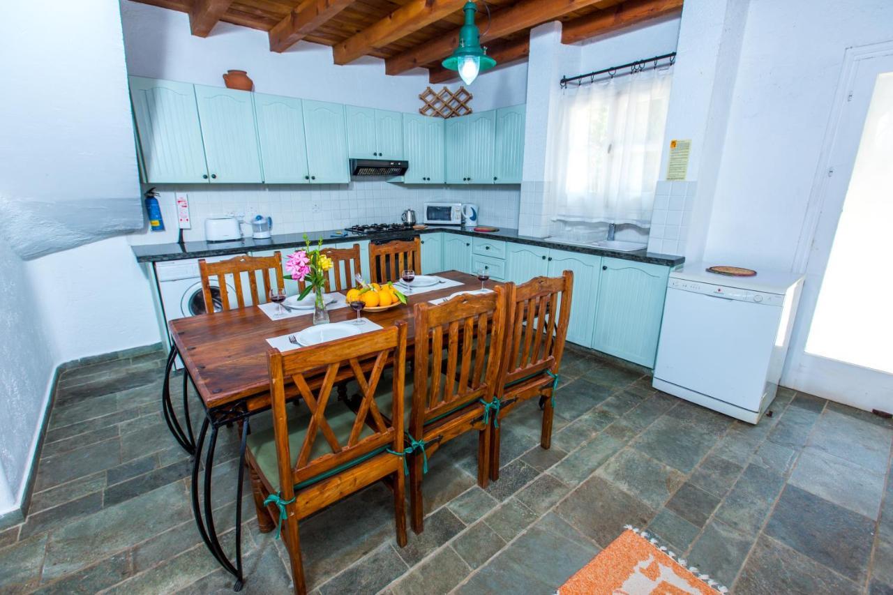 Paphos Villa Clarissa & Carmel View מראה חיצוני תמונה