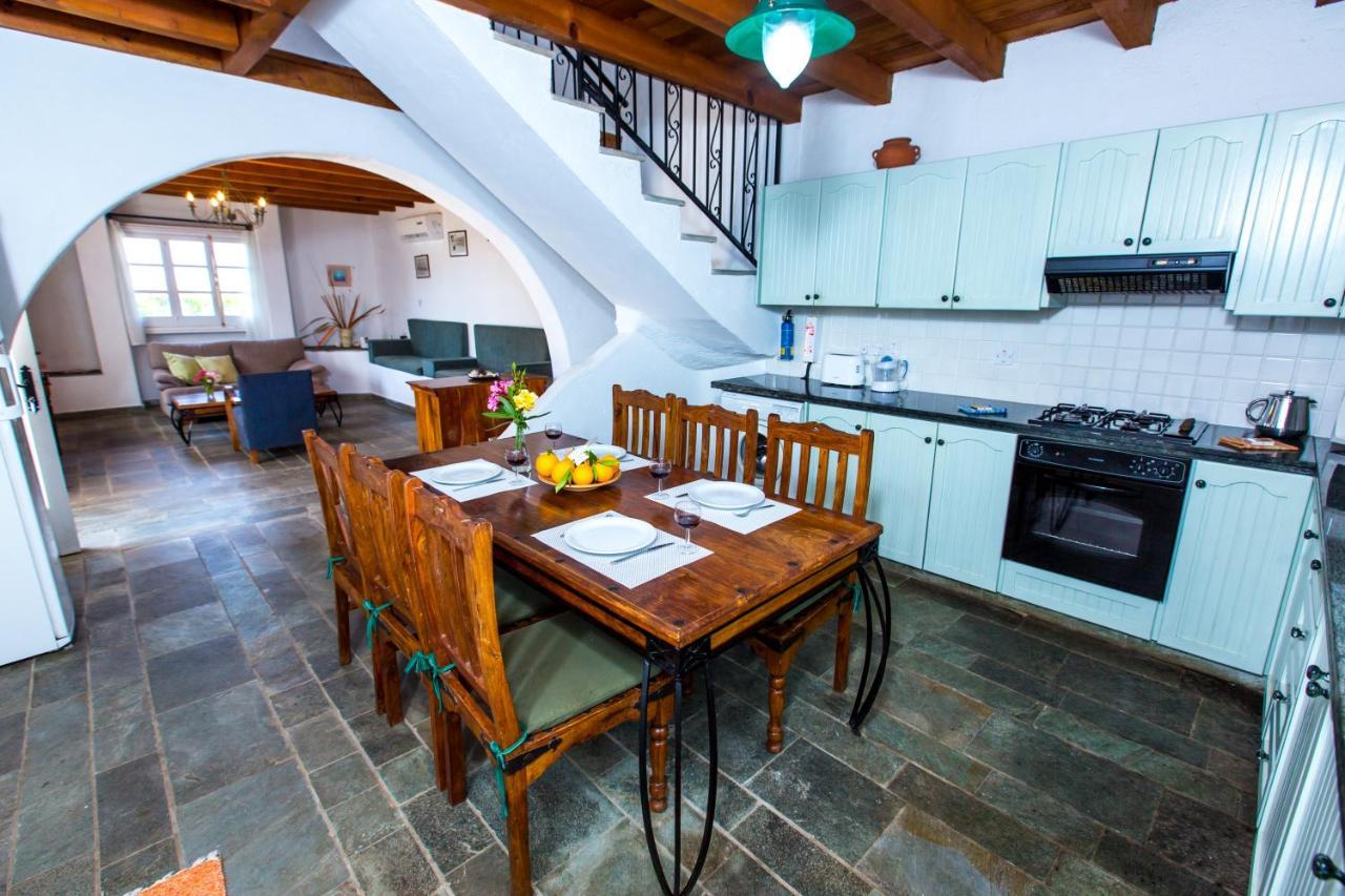 Paphos Villa Clarissa & Carmel View מראה חיצוני תמונה